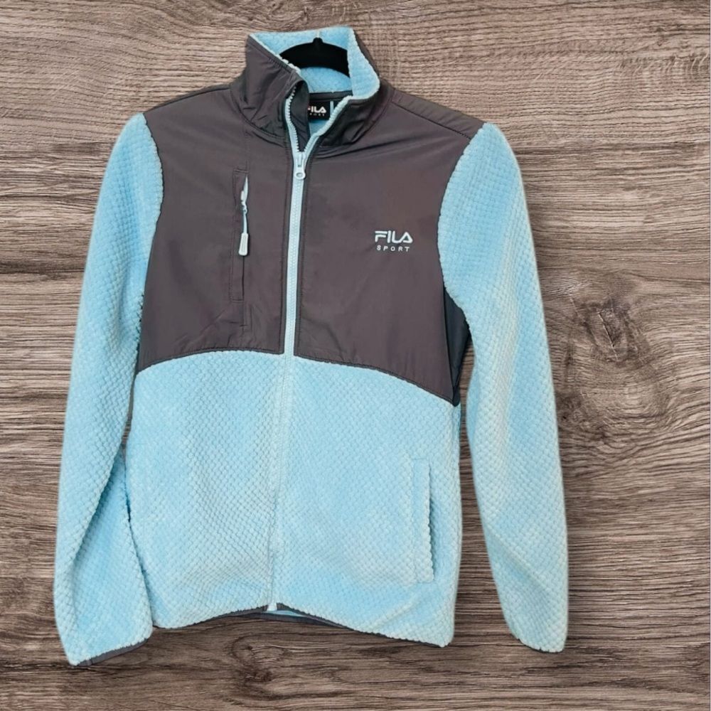 FILA WOMENS JACKET  SIZE SMALL​